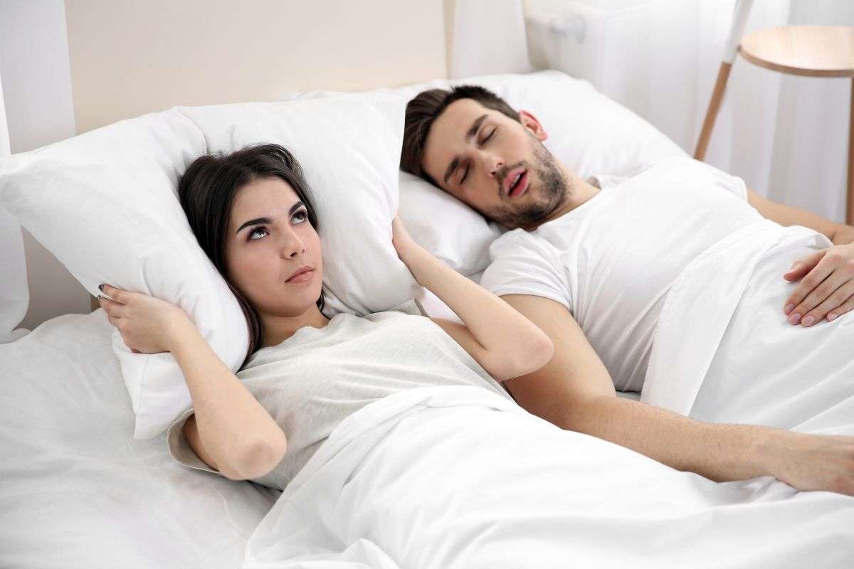 dormire in coppia con due piumini separati.