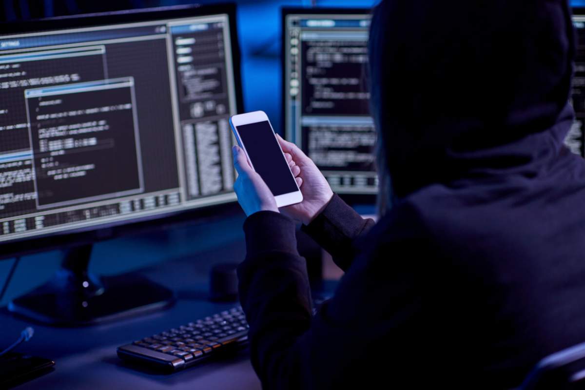 Hacker iphone: come difendersi 